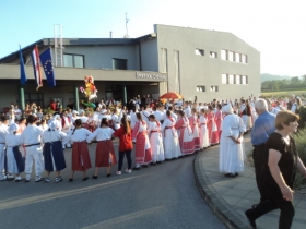 10.SMOTRA FOLKLORA DOĐI DIKO VEČERAS NA SIJELO